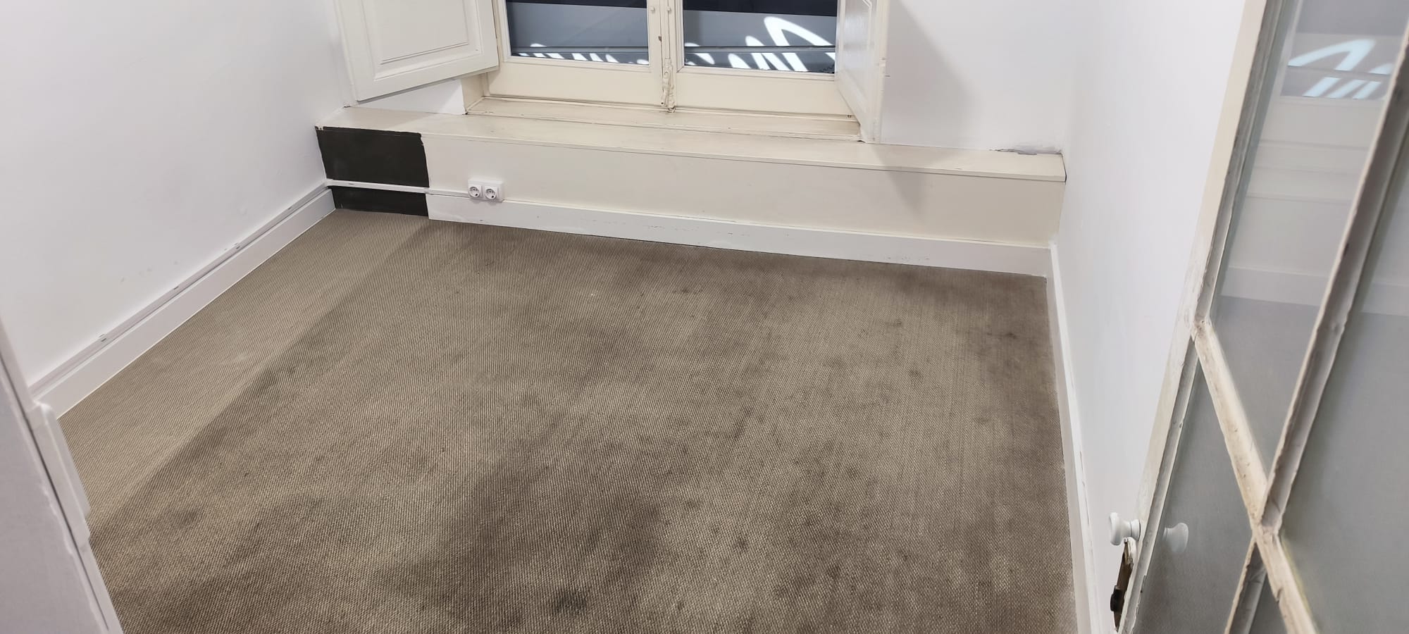 Precio para limpiar cristales de centro de estudios en Barcelona, Viladecans y alrededores